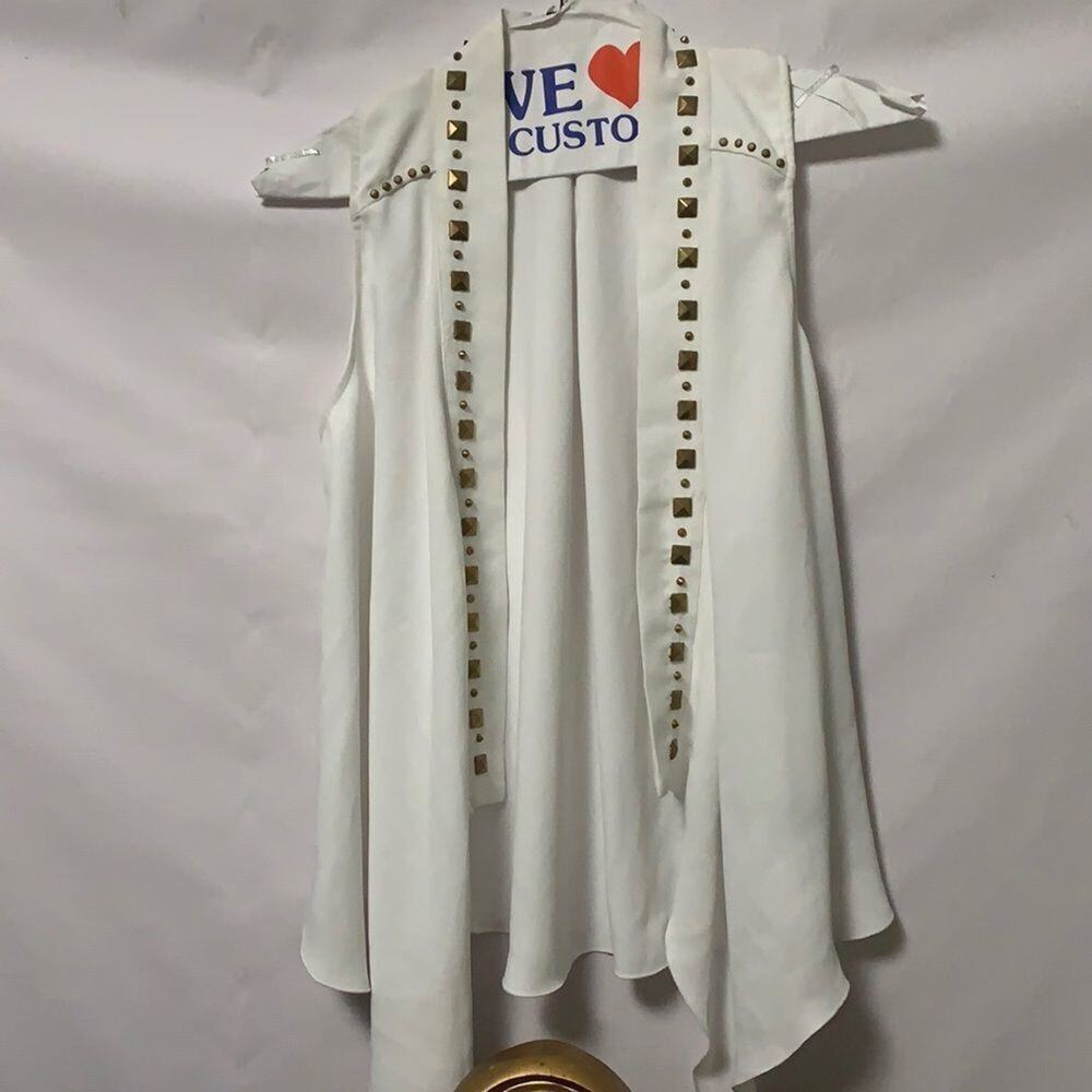 NWT HALE BOB ARMLESS WHITE STUDDED TOP SIZE M